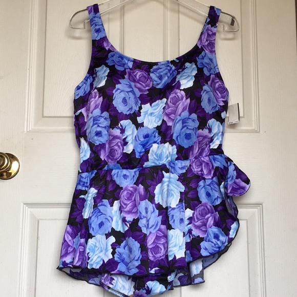 Maxine of Hollywood Other - MAXINE OF HOLLYWOOD FLORAL ROSE SKIRTED SWIMSUIT